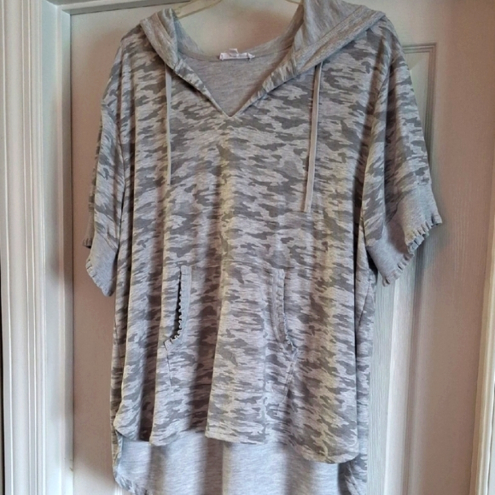 Gray Boxy Short Sleeve Sweatshirt